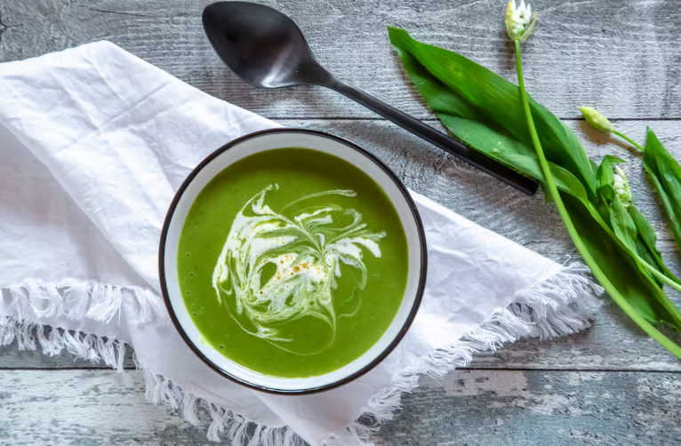 supa-de-usturoi-salbatic,-varianta-germana.-solutia-de-avarie-pentru-ciorba-de-leurda-romaneasca