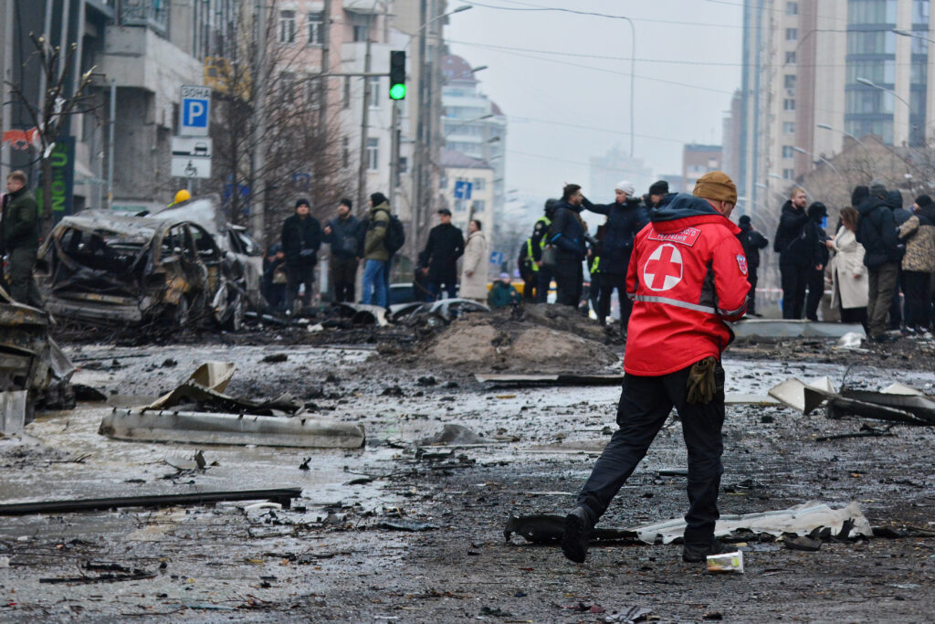 Atac aerian rusesc în estul Ucrainei a ucis trei persoane într-un autobuz