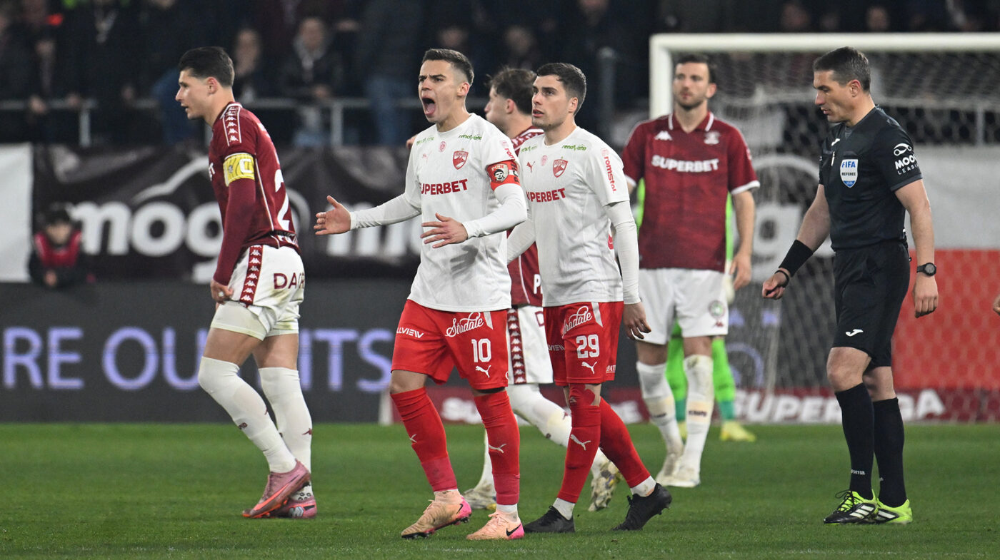 rapid-dinamo-1-2,-live-text-online,-in-prima-etapa-din-play-off-ul-superligii.-petrila-egaleaza,-dupa-o-faza-in-care-borza-l-a-busculat-pe-musi