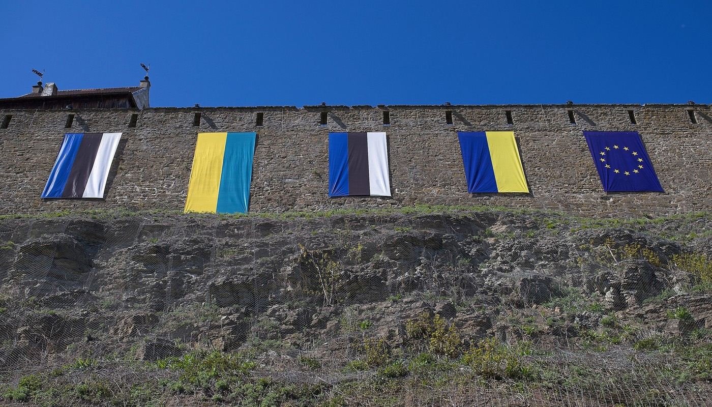 estonia-n-a-vrut-sa-le-dea-acces-rusilor-in-tara-si-a-renuntat-la-tot-printr-o-decizie-istorica!-franta-e-noua-organizatoare