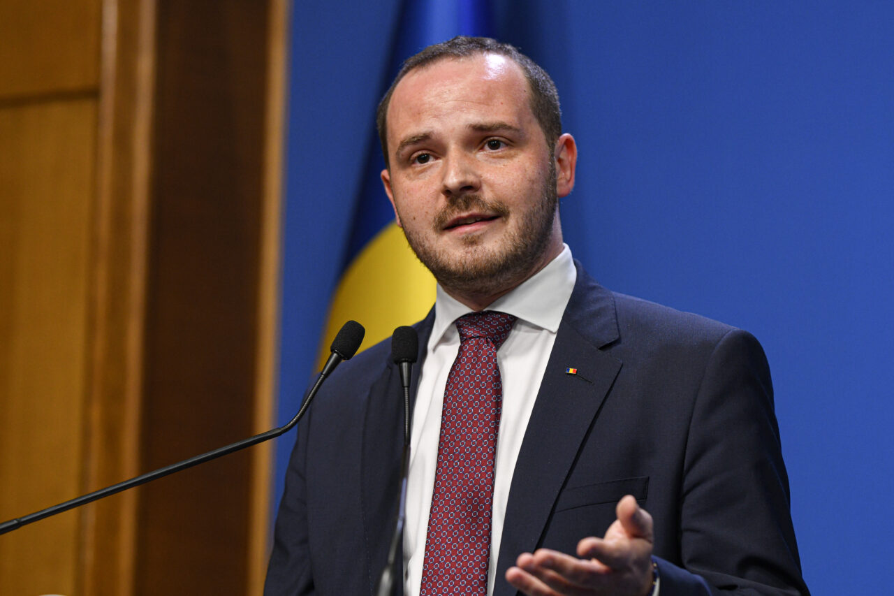 ministrul-sanatatii,-alexandru-rogobete,-spune-despre-coalitia-de-guvernare-ca-este-in-preanestezie