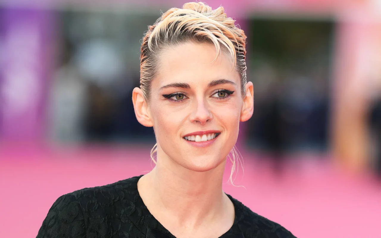 kristen-stewart-va-avea-primul-rol-al-unei-femei-americane-care-a-ajuns-in-spatiu