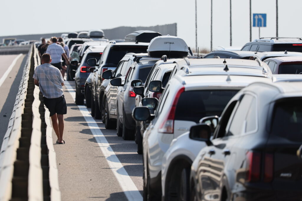 Agenția Internațională pentru Energie recomandă munca de acasă și reducerea zborurilor