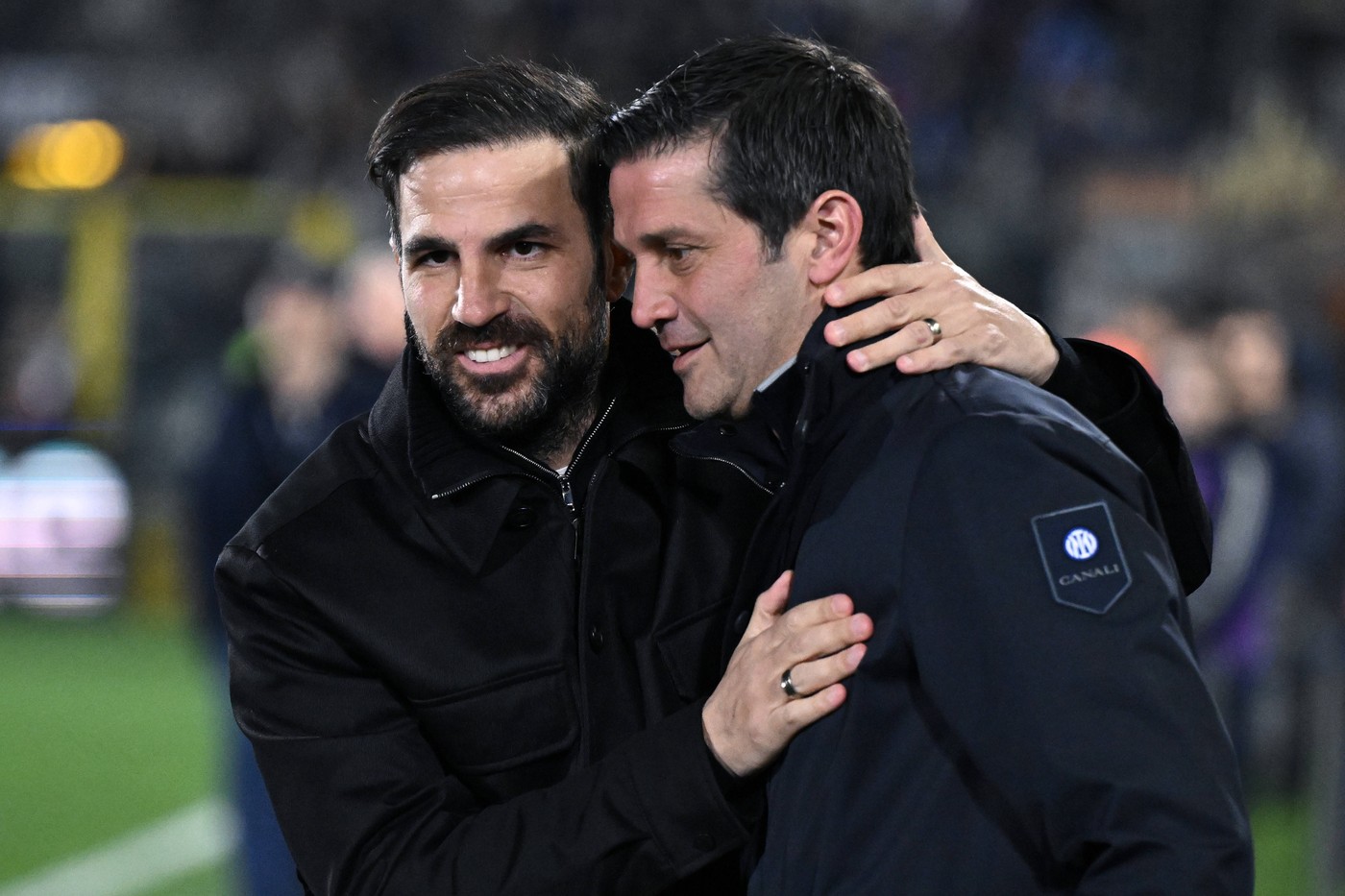 chivu-a-pus-mana-pe-telefon-si-l-a-sunat-pe-fabregas:-confruntare-directa,-de-la-egal-la-egal