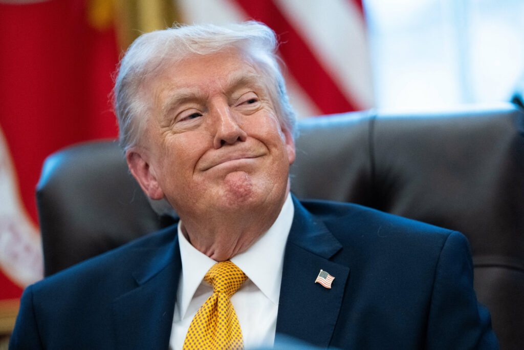 cota-de-sustinere-a-lui-donald-trump-in-sua-s-a-prabusit-la-36%-din-cauza-cresterii-preturilor-la-combustibili.-tot-mai-multi-americani-nu-sunt-de-acord-cu-razboiul