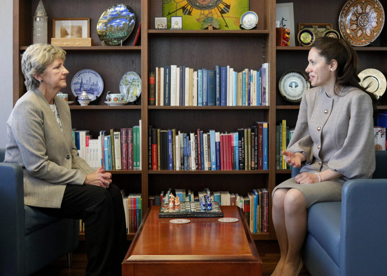 mirabela-gradinaru-s-a-intalnit-la-washington-cu-presedintele-american-councils-for-international-education.-ce-au-discutat