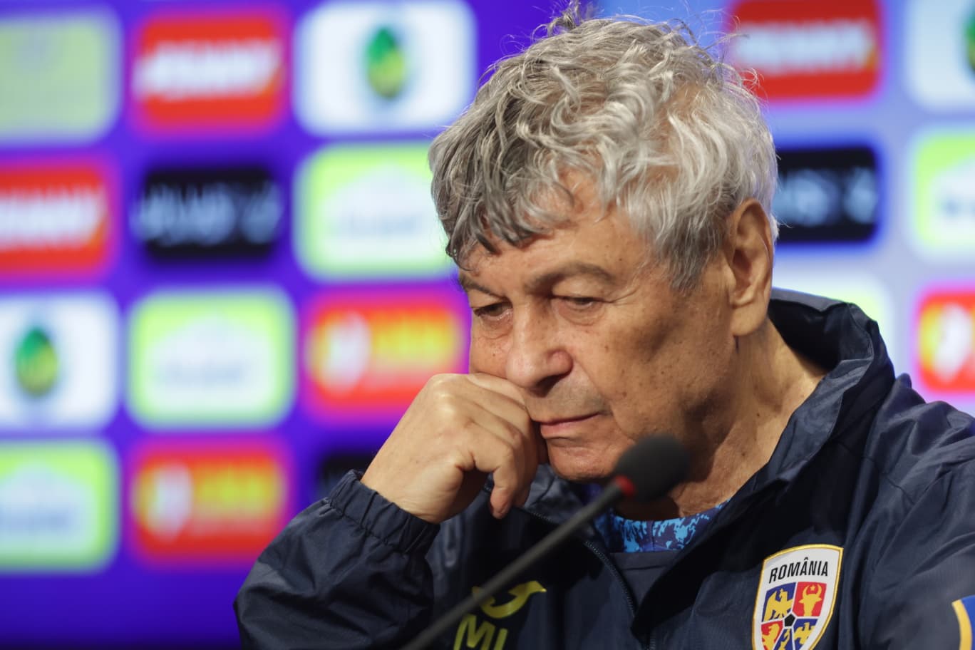 exclusiv-out-din-lot-pentru-turcia-romania!-mircea-lucescu-trimite-in-tribune-vedeta-rapidului-si-fundasul-universitatii-craiova