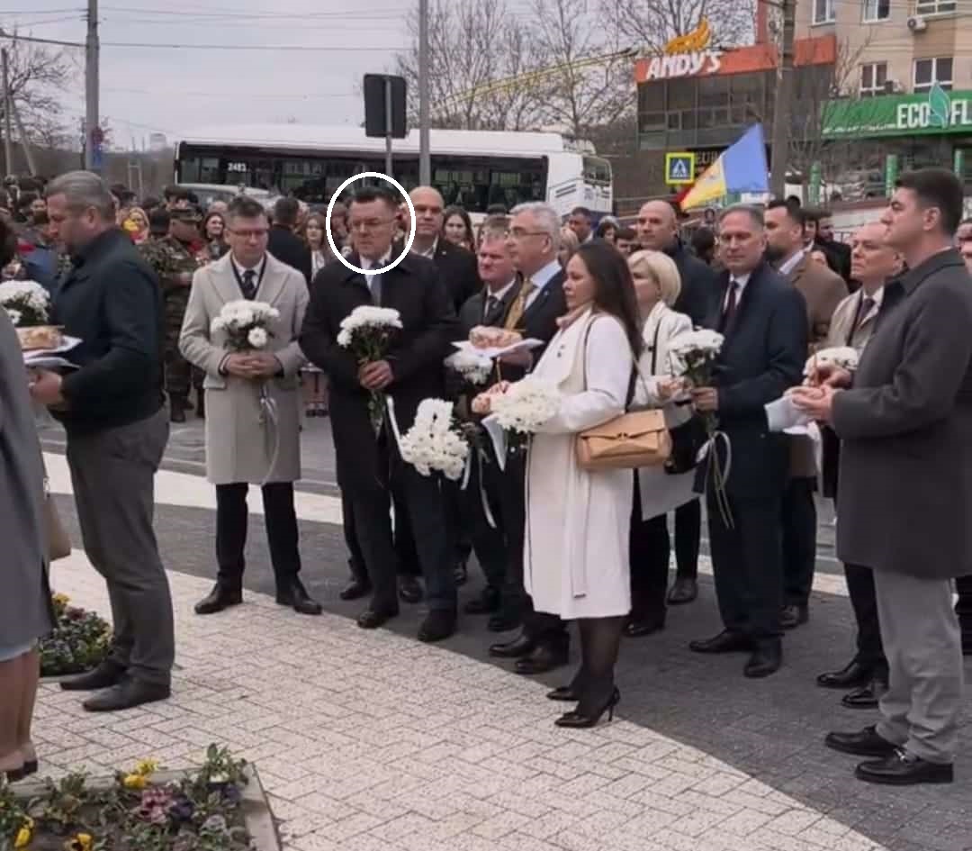 dan-dungaciu-(aur)-vorbeste-despre-o-umilinta-a-romaniei-la-chisinau,-de-27-martie:-absente-oficiale-si-un-esec-diplomatic-de-proportii