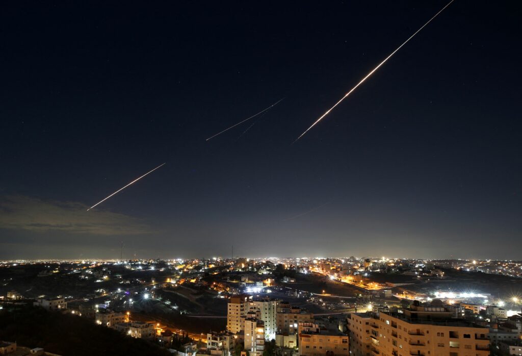 Atacuri aeriene în Emiratele Arabe Unite, locuitorii au primit alerte