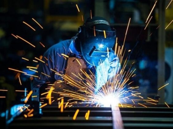 Guvernul alocă 2 miliarde euro pentru factura la energie a industriei până în 2030