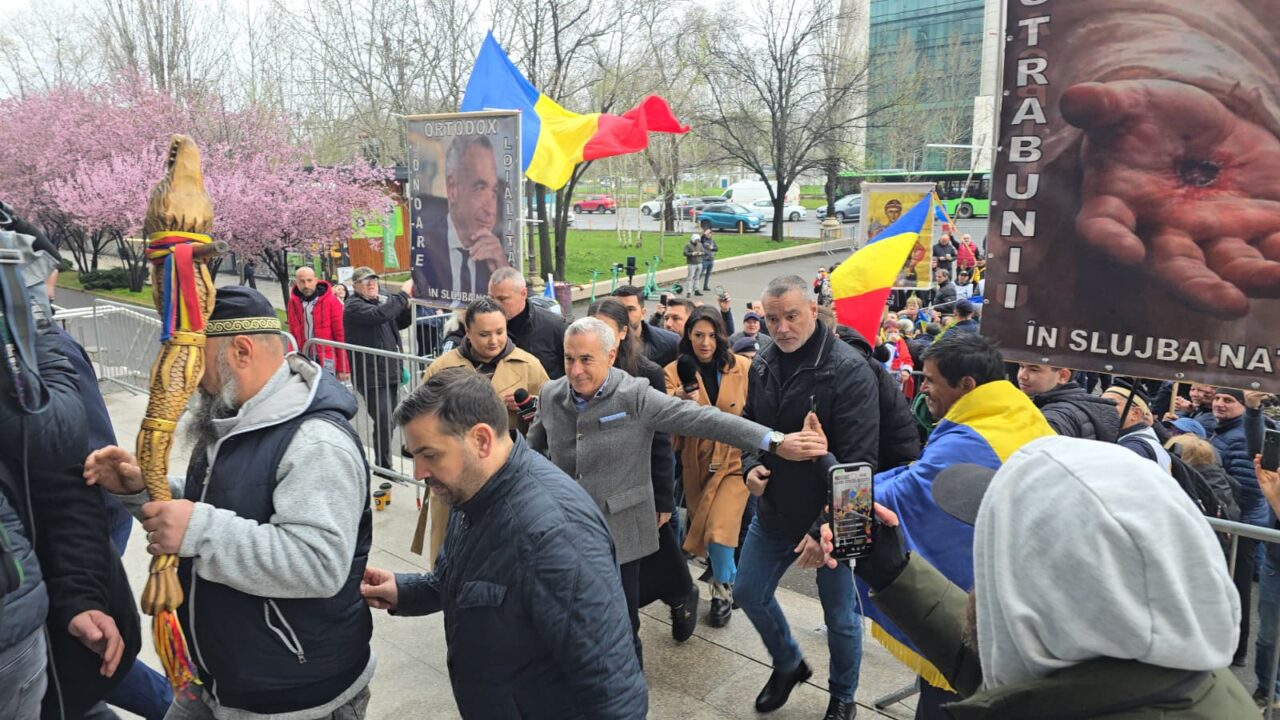 Călin Georgescu se prezintă la Tribunalul București pentru contestația privind controlul judiciar