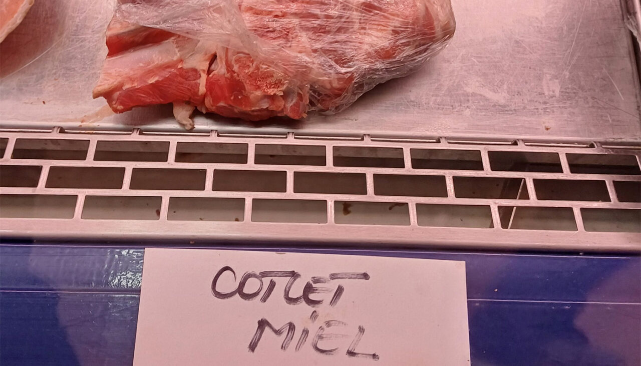 in-romania,-pretul-carnii-creste-ca-benzina.-cati-lei-a-ajuns-sa-coste-1-kg-de-cotlet-de-miel,-cu-o-saptamana-inainte-de-paste