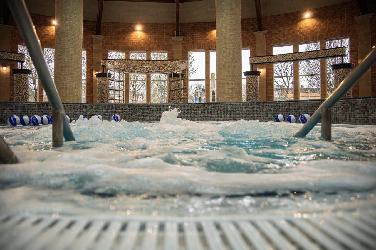 tot-mai-multi-clujeni-aleg-sa-petreaca-pastele-in-ungaria,-dar-revin-si-in-vacante.-cat-costa-un-sejur-in-statiunile-cu-bai-termale