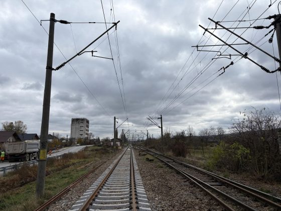 cale-ferata-romania-ucraina:-a-fost-emisa-autorozatia-de-contruire-pentru-electrificarea-liniei-darmanesti-vicsani-frontiera