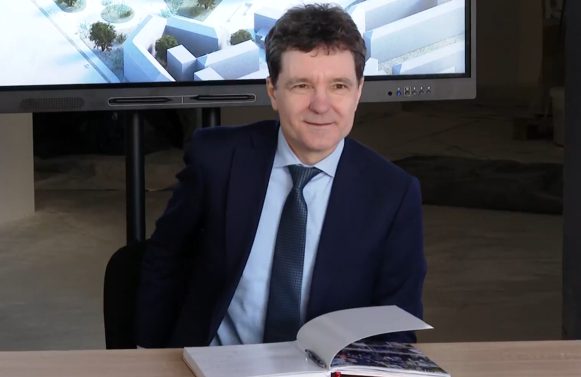 Nicuşor Dan solicită desecretizarea achizițiilor de vaccinuri Pfizer