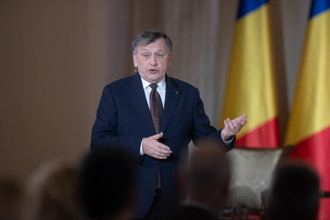 Crin Antonescu despre transferul premierului la REPER: Ilie Bolojan, eroul