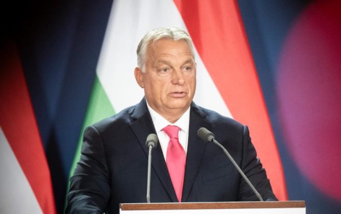 Rețea de conturi false pe X afectează campania electorală din Ungaria, acuză ONG-ul