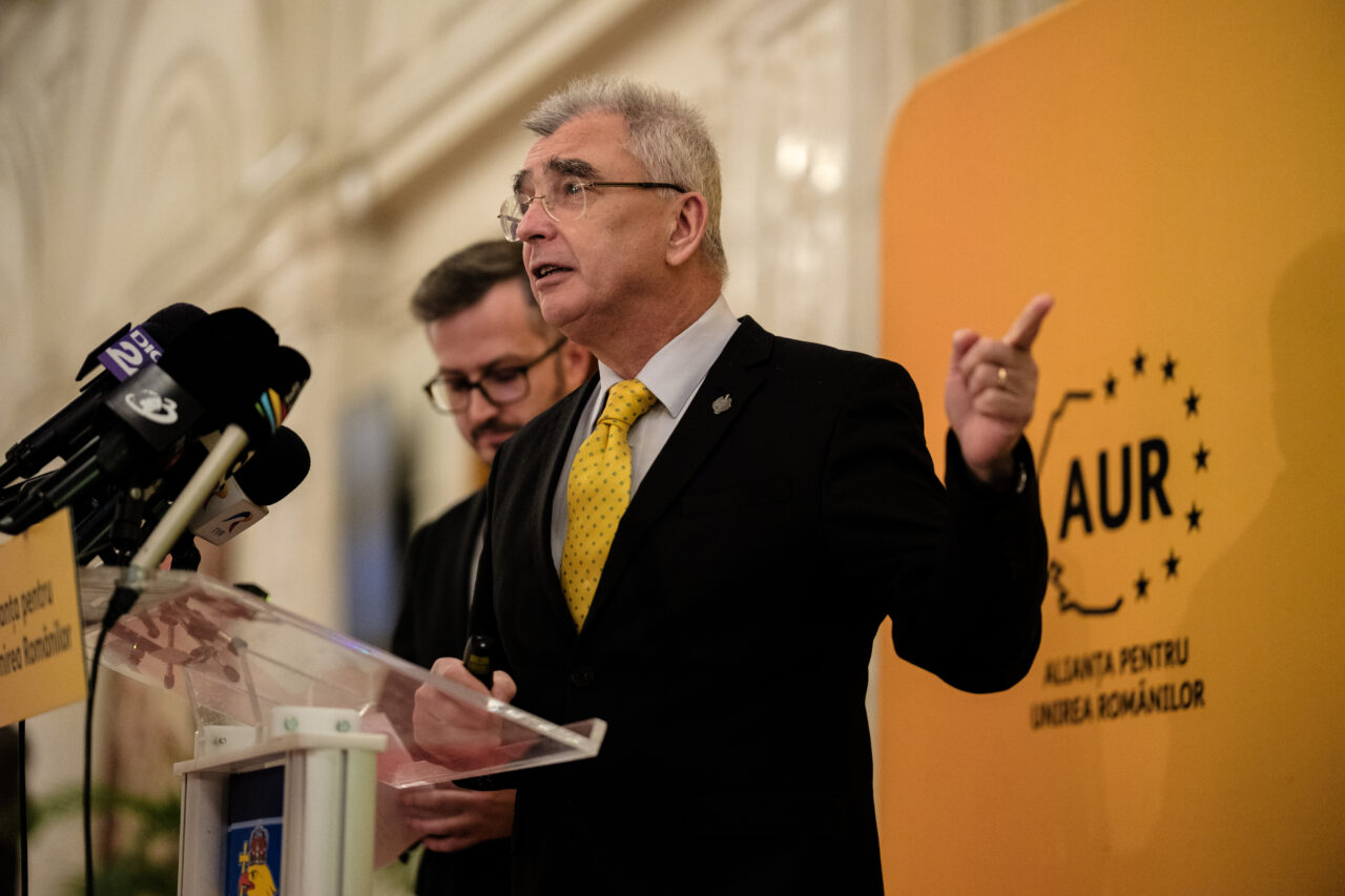 Moțiunea de cenzură a AUR va fi discutată în Parlament