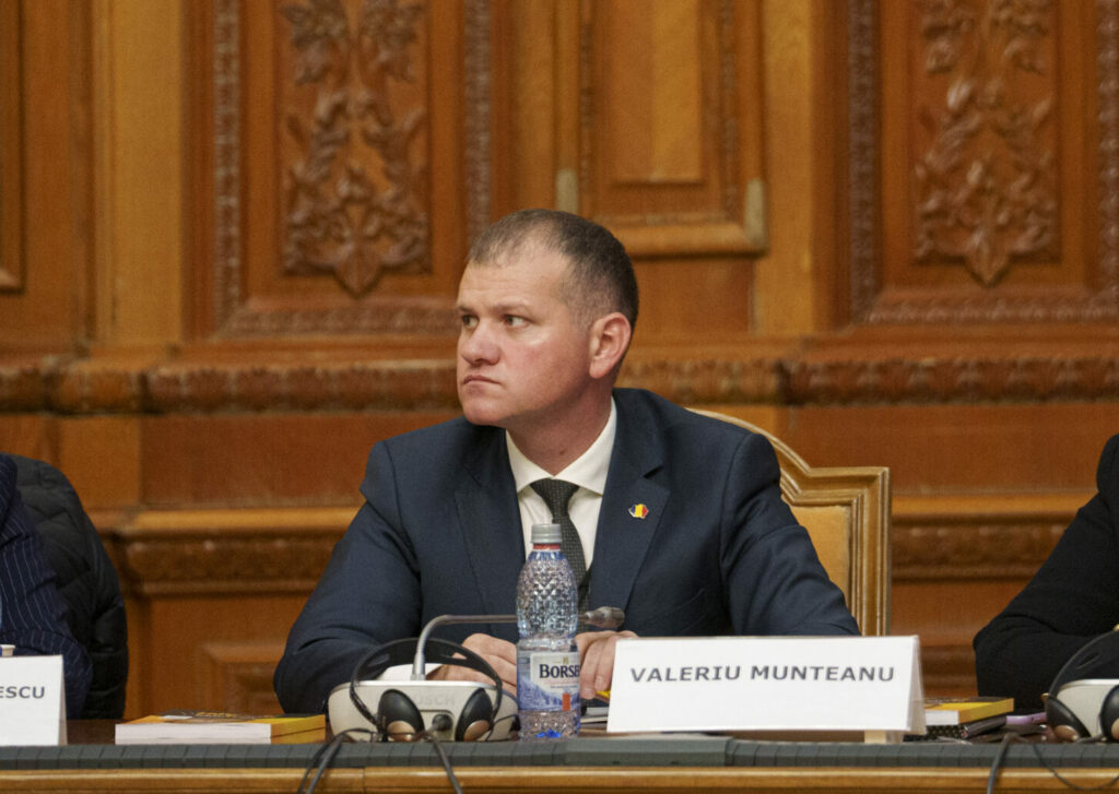 valeriu-munteanu-(deputat-aur):-usr-mareste-masiv-pretul-la-apa.-jalonul-4-din-pnrr-devine-pretext-pentru-scumpiri-in-lant-la-energie-si-utilitati