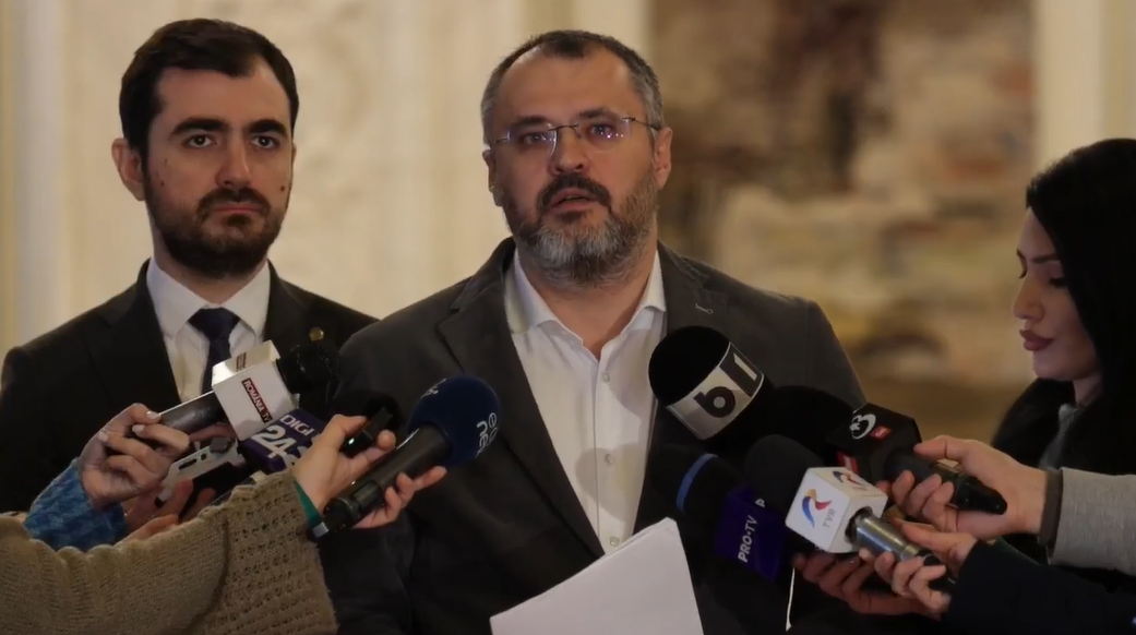 USR-iştii au adresat lui Nicuşor Dan expresii indecente