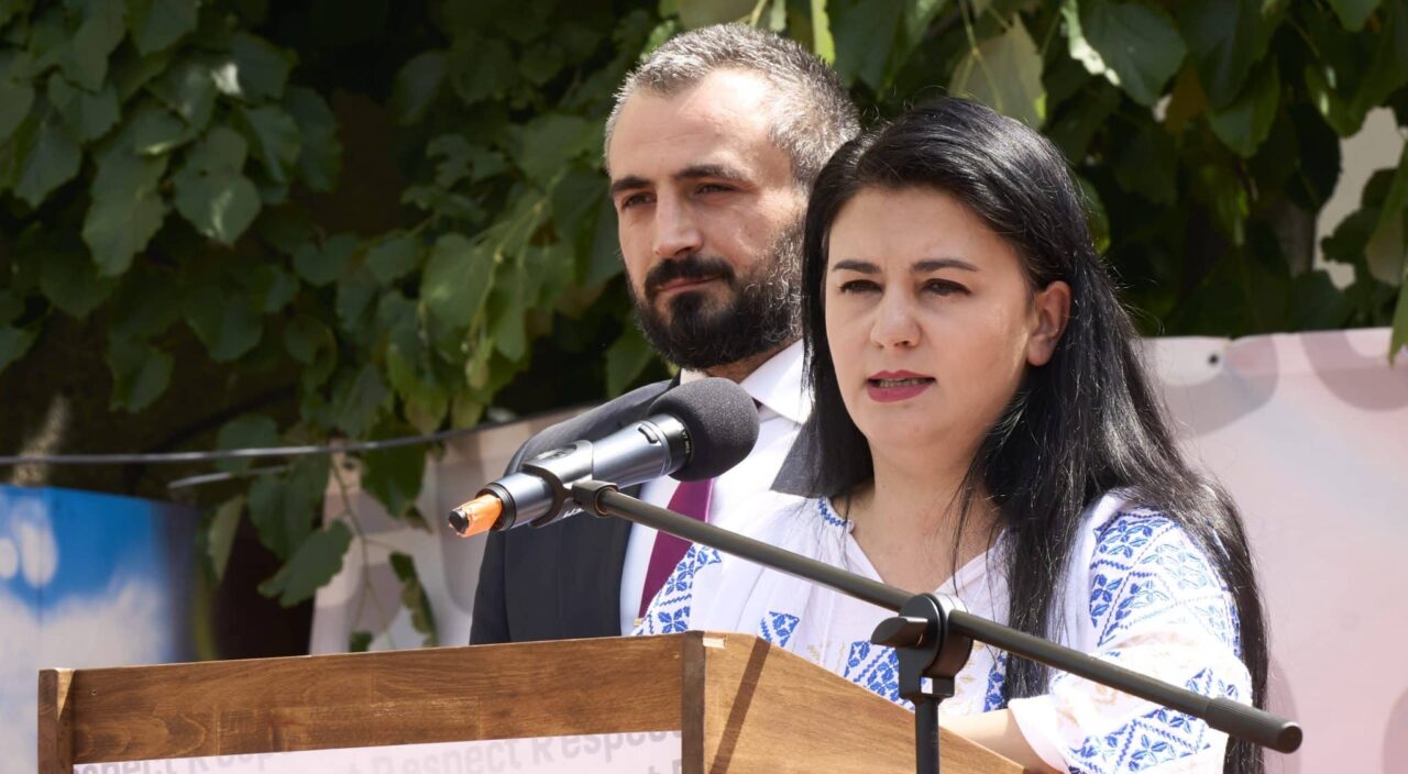 Georgiana Teodorescu afirmă că Ursula le sugerează să stăm acasă pentru a economisi combustibil