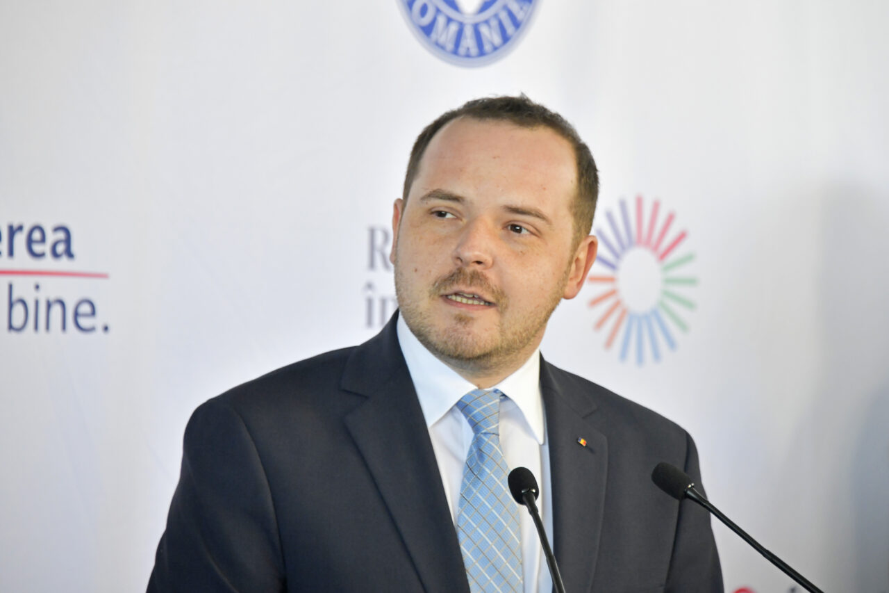 Rogobete discută cu Banca Mondială despre centrele de mari arși și secțiile de terapie intensivă