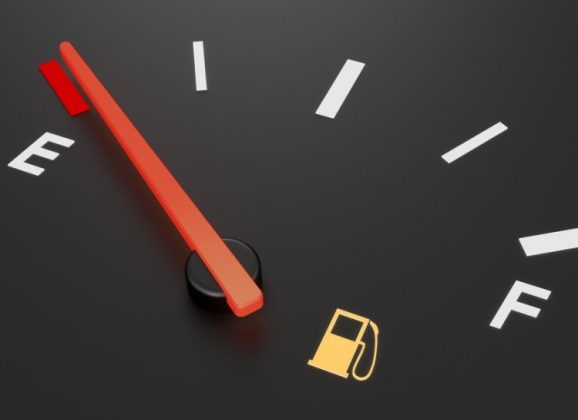 Bogdan Ivan: Nu sunt probleme de aprovizionare cu carburanți în România