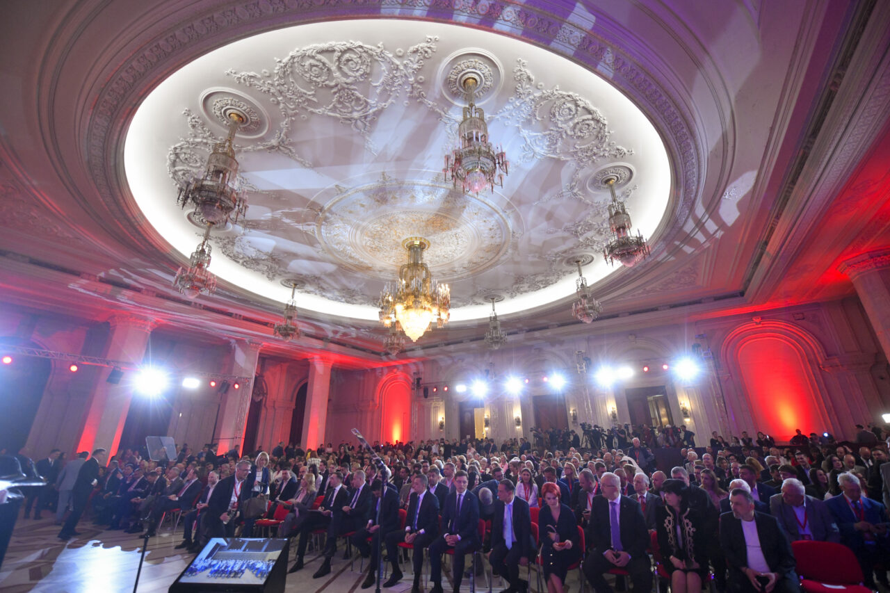 Dezertare de la PSD la PNL în ziua scandalului politic, cu participare la ședință