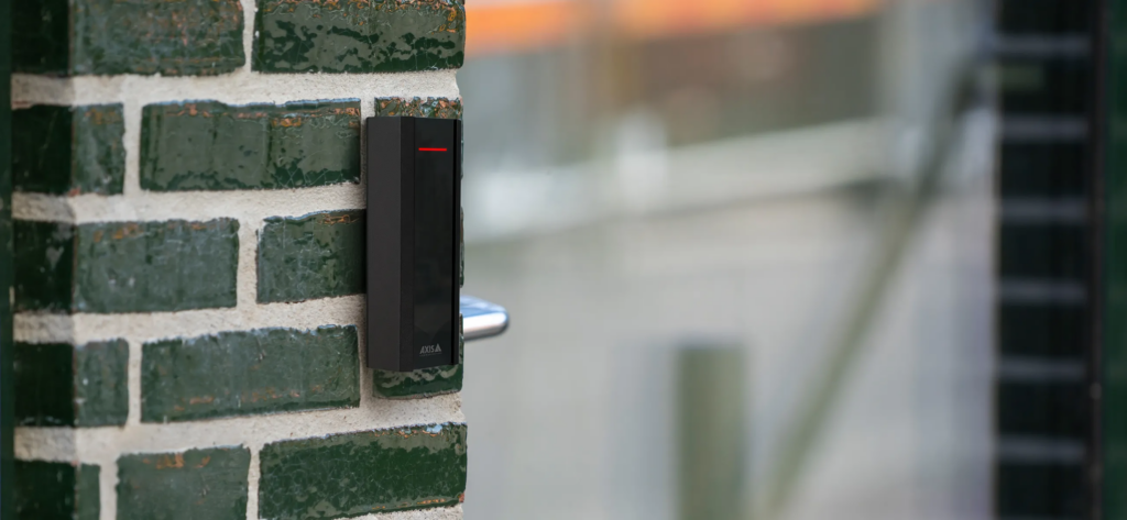 instalare-simpla-pentru-controlul-accesului-cu-axis