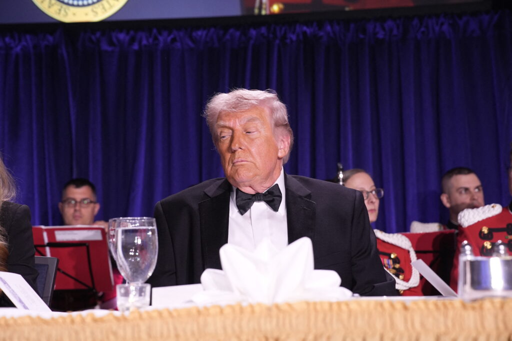 teoriile-conspiratiei-s-au-raspandit-in-mediul-online,-dupa-atacul-armat-de-la-cina-corespondentilor