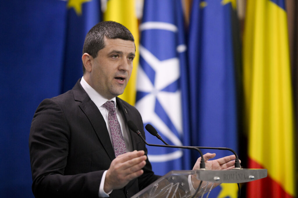 miruta:-ce-a-dat-psd-aur-ului-ca-sa-ajute-sa-treaca-puntea-asta-fara-sa-intre-la-guvernare?