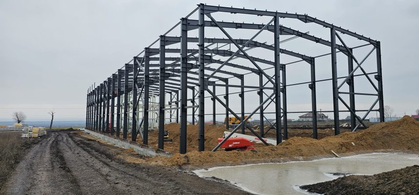 bolojan-da-drumul-la-bani:-finantele-vor-sa-aloce-peste-1-mld.-euro-pentru-investitii-in-capacitati-de-productie,-ce-conditii-sunt