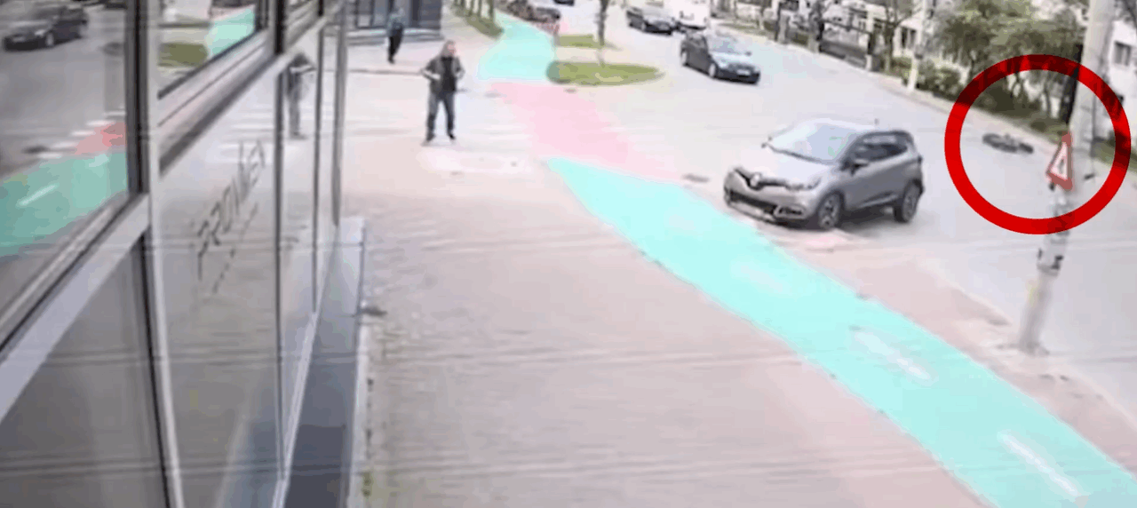 un-sofer-din-bacau-a-intrat-cu-masina-intr-o-frizerie