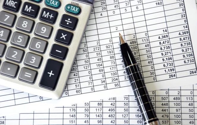 Guvernul adoptă lege pentru interzicerea cumulului pensiei speciale cu salariul în sectorul public