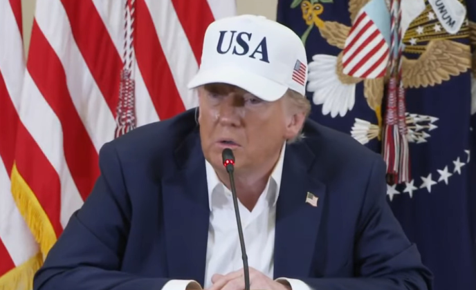 Trump afirmă că SUA au preluat navă și încărcătura iraniensă