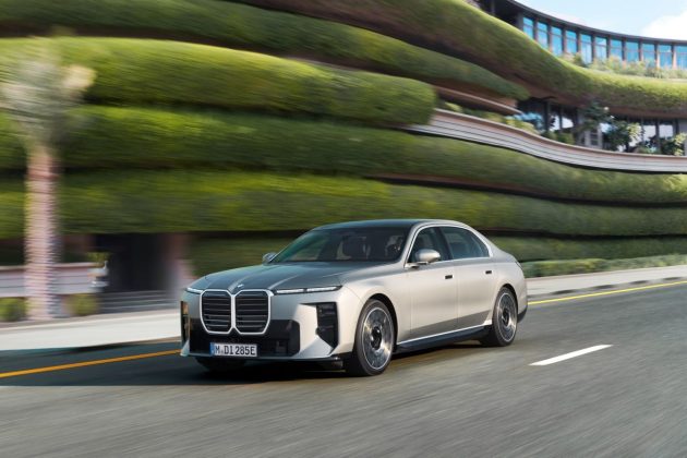 BMW prezintă noua Seria 7 cu exterior monolitic și autonomie electrică crescută