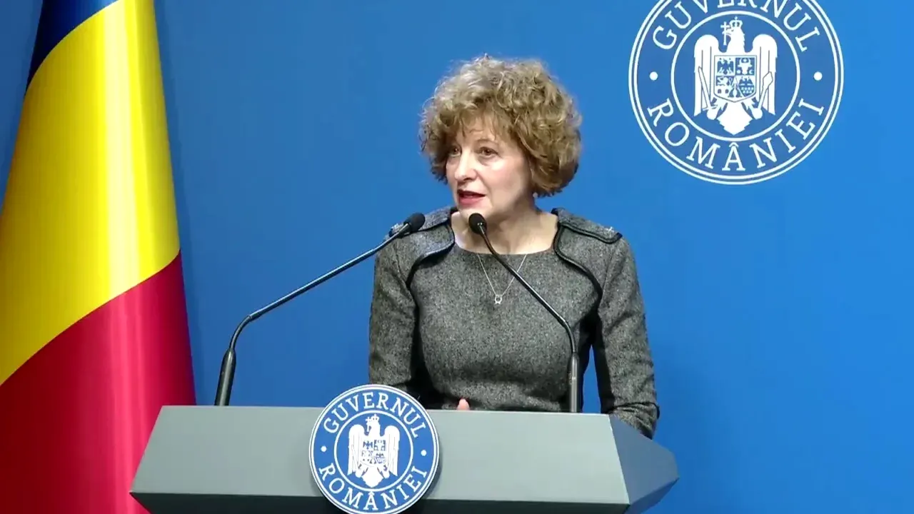 oana-gheorghiu-publica-raspunsul-injurios-primit-de-la-deputatul-adrian-solomon-la-indemnul-de-a-nu-vota-motiunea:-ce-ne-am-face-fara-asemenea-alesi?