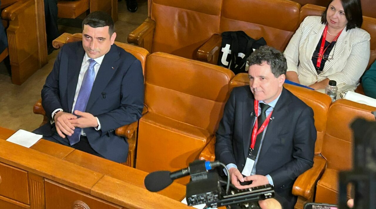 george-simion-acuza:-nicusor-dan-incalca-constitutia