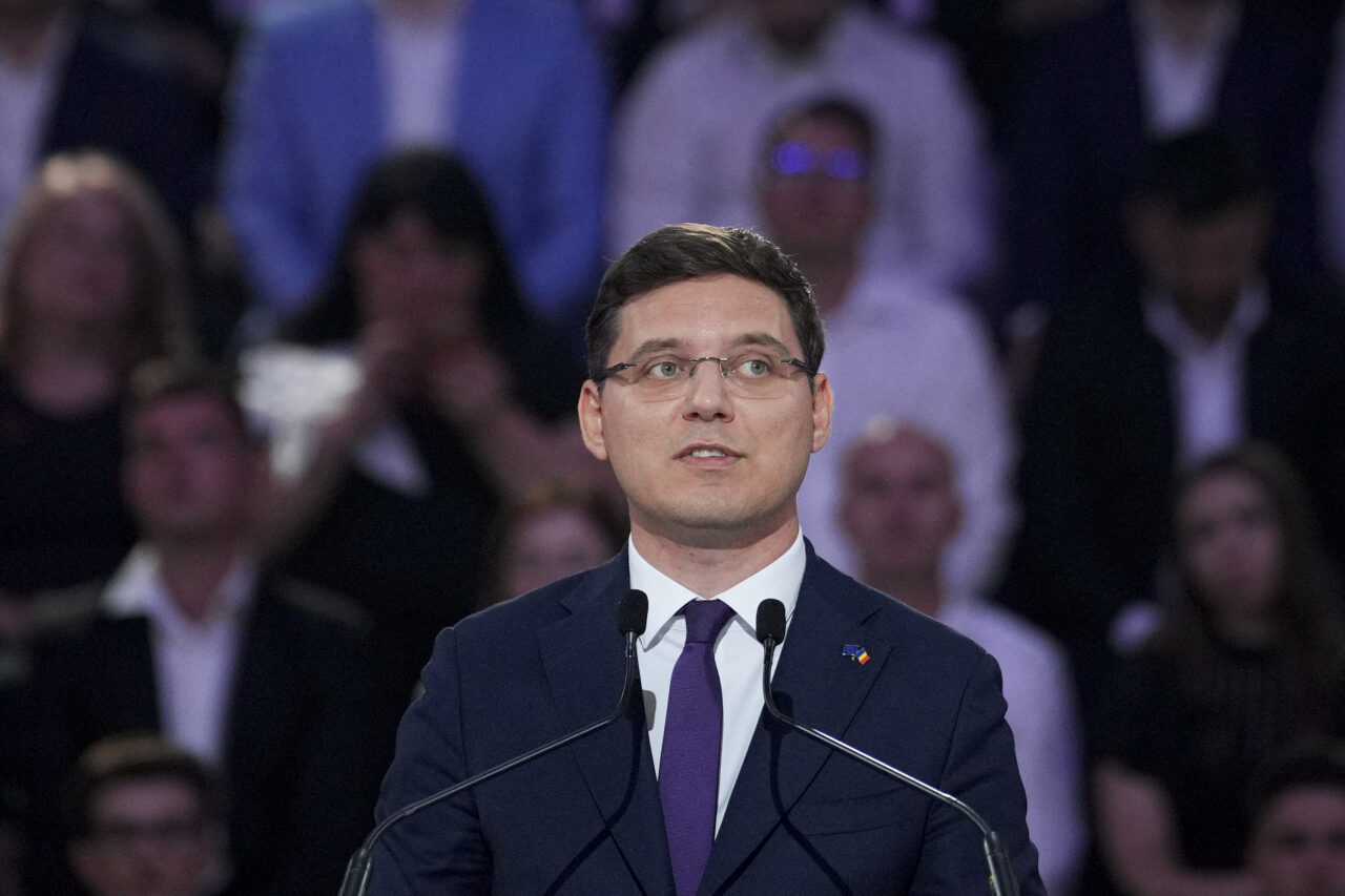 victor-negrescu,-de-ziua-europei:-a-fi-pro-european-inseamna-mai-mult-decat-o-eticheta-politica.-inseamna-sa-crezi-in-cooperare,-dialog,-demnitate