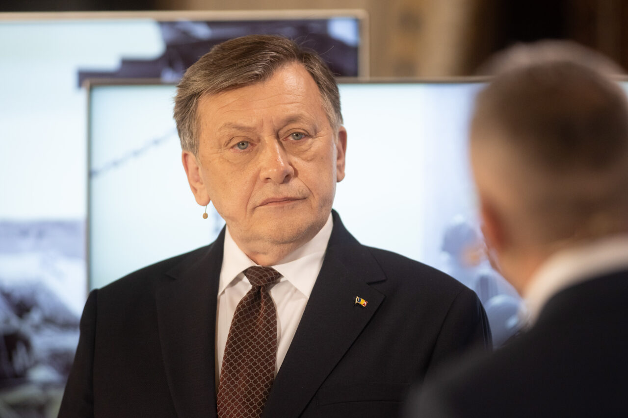 crin-antonescu,-dezvaluiri-despre-jocul-dublu-din-pnl:-nu-cred-in-povestea-cu-opozitia