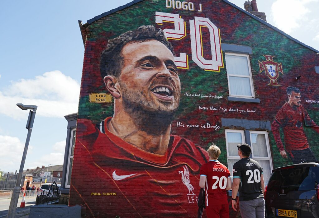 memorial-permanent-la-anfield-in-memoria-lui-diogo-jota-si-a-fratelui-sau,-prezentat-de-liverpool-fc
