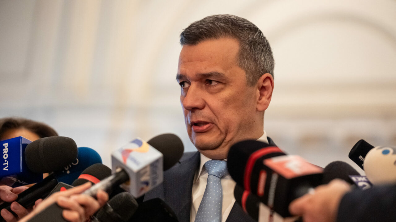 grindeanu-ridiculizeaza-pnl-pentru-decizia-de-a-nu-mai-face-guvern-cu-psd:-mandatul-lui-ilie-bolojan-a-incetat,-oricat-ar-incerca-unii-sa-l-tina-in-geam-cum-se-zice-ca-pe-batrani-sa-le-ia-pensia
