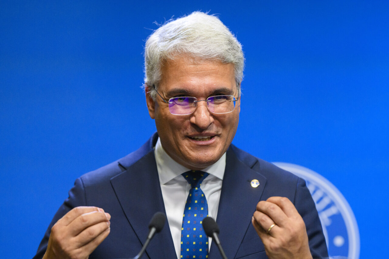 ce-pedeapsa-i-ar-aplica-lui-sorin-grindeanu-ministrul-demis-al-fondurilor-europene,-dragos-pislaru