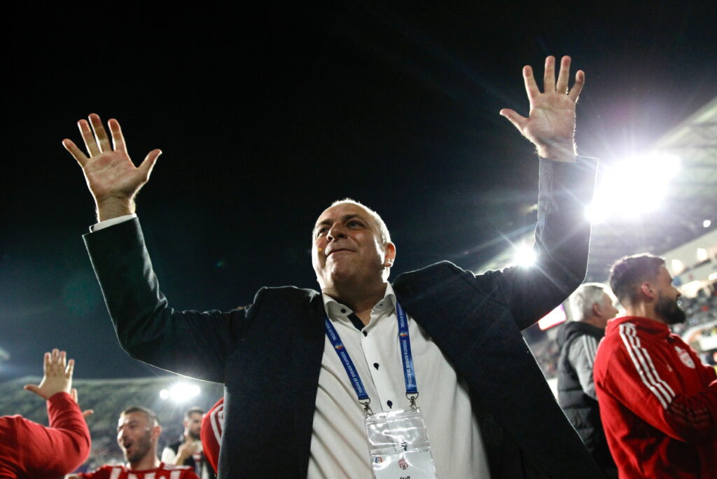 tricoul-care-a-facut-inconjurul-presei-din-ungaria-dupa-ce-sepsi-osk-a-revenit-in-superliga