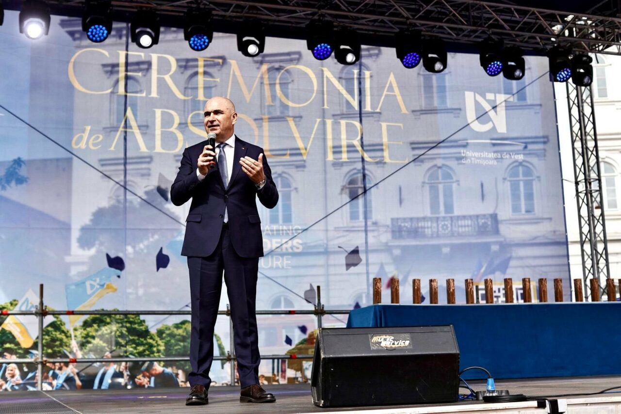 ilie-bolojan,-mesaj-pentru-absolventii-universitatii-de-vest-din-timisoara:-performanta-nu-vine-peste-noapte,-ci-se-cladeste-in-timp