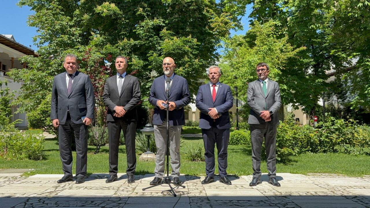kelemen-hunor,-dupa-consultarile-de-la-cotroceni:-udmr-nu-sustine-un-guvern-in-spatele-caruia-se-afla-aur