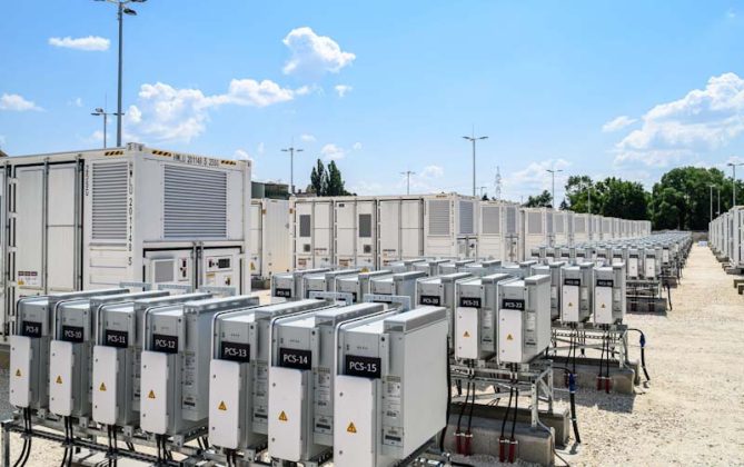 slovenii-de-la-gen-i-dezvolta-o-baterie-de-stocare-de-energie-electrica-de-49-mw-si-4-ore.-autorizatie-asteptata-de-la-anre