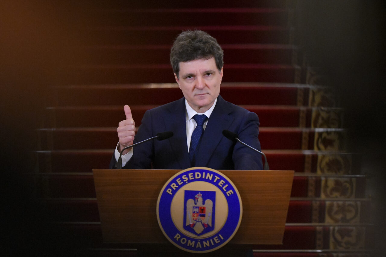 un-nou-scenariu-de-guvern.-nicusor-dan-cheama-partidele-mai-mici-din-parlament-si-parlamentarii-neafiliati-la-consultari