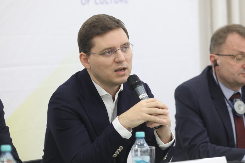 victor-negrescu-reactioneaza-la-criticile-aduse-diplomatiei-romane:-un-esec-al-guvernarii-din-ultimele-luni