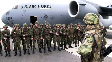 ce-spune-seful-nato-dupa-ce-trump-a-anuntat-ca-trimite-5.000-de-soldati-americani-in-polonia-avertisment-pentru-ue